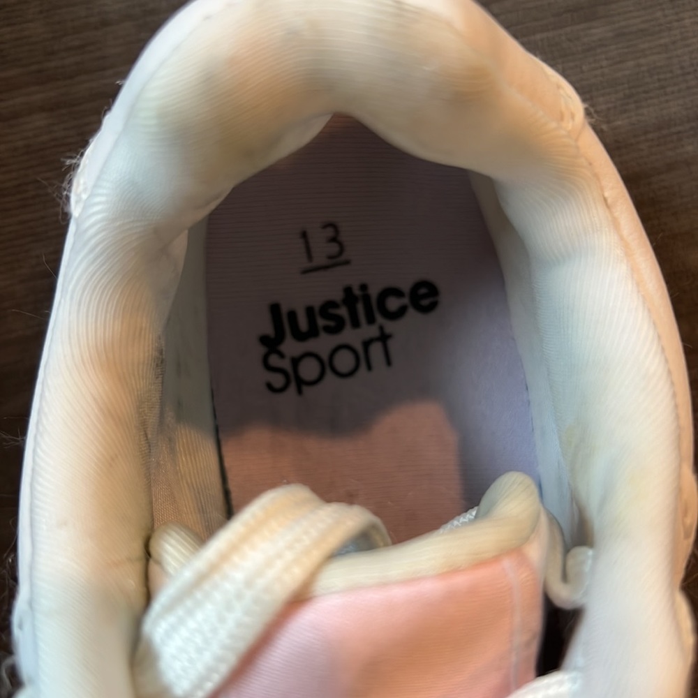 Justice - Picture 9 of 9